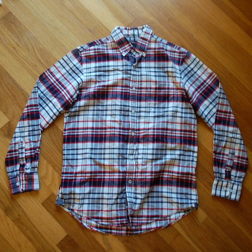 Club Room Red White Blue 100% cotton plaid button down shirt
